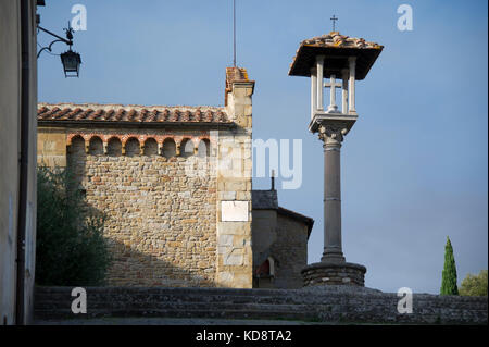 Gotische Convento di San Francesco (Kloster des Hl. Franziskus) in der mittelalterlichen Altstadt in Fiesole, Toskana, Italien. 26. August 2017 © wojciech Strozyk/Alamy Stockfoto