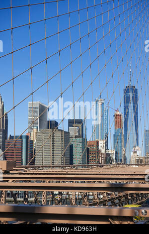 Manhattan Skyline von Brooklyn Bridge, New York, Fußgängerzone, Manhattan, USA. USA. Stockfoto