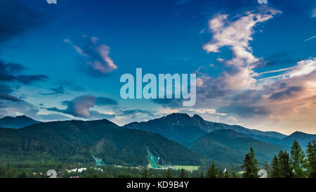 Wunderschöne Tatra in der Dämmerung Blick von Zakopane Stockfoto