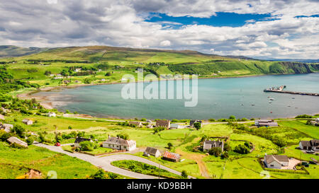 Uig Stadt im Sommer, Insel Skye, Schottland Stockfoto