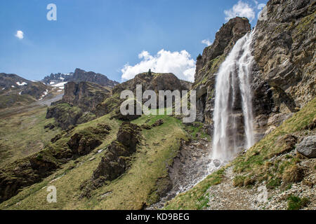 Wasserfall in der Nähe von sesvenna Hütte in den Alpen, Südtirol, Italien, Europa Stockfoto