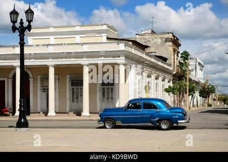 Cienfuegos, Kuba - 06. November 2016: koloniale Gebäude Entwicklung, die von der Promenade auf die Altstadt in Cienfuegos auf Kuba Stockfoto