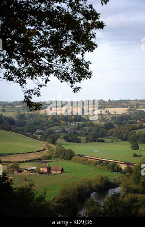 "Tornado" leitet eine kidderminster - bridgnorth Service entfernt von Victoria Bridge. Severn Valley Railway. Stockfoto