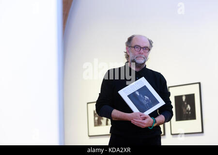 Edinburgh, Schottland. 12 Okt, 2017. Scottish National Portrait Gallery Anzeige neue Ausstellung genannt: Als wir jung waren. Bild: David Williams Fotograf. Credit: Pako Mera/Alamy leben Nachrichten Stockfoto