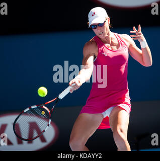 Australian Samantha Strosur in Tag 1 Australian Open spielen. Stosur schlug Klara Zakopalova (CZE) 6-3, 6-4 in der ersten Runde der Australian Open 2014 Stockfoto