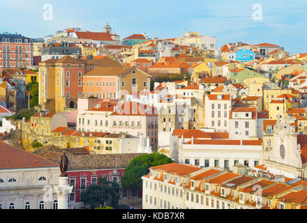 Blick auf die Altstadt von Lissabon mit Denkmal der König Pedro IV. Portugal Stockfoto