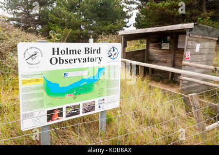 Schild am Norfolk Ornithologen Verein Holme Vogelwarte auf der nördlichen Küste von Norfolk. Stockfoto