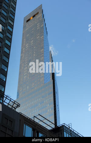 New York City - 24. Februar 2007: das Time Warner Center ist das Design von David Childs von Skidmore, Owings & Merrill, am Columbus Circle in der Nähe von ce gelegen Stockfoto