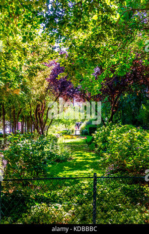 Der Blick entlang der Promenade Plantee Spaziergang in Paris, Frankreich Stockfoto