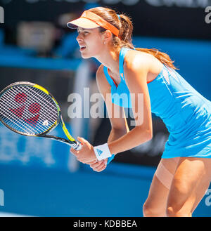 Ana Ivanovic konkurriert bei den Australian Open die Australian Open - ein Grand Slam Turnier - ist die Auftaktveranstaltung für das Tennis Kalender jährlich. Stockfoto