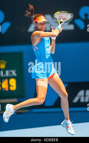 Ana Ivanovic konkurriert bei den Australian Open die Australian Open - ein Grand Slam Turnier - ist die Auftaktveranstaltung für das Tennis Kalender jährlich. Stockfoto