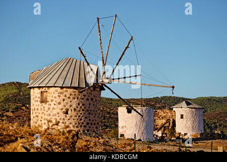 Windmühlen in Bodrum, Provinz Mugla, Türkei. Stockfoto