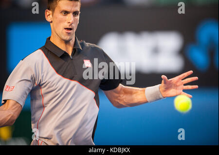 Novak Djokovic (SRB) ging gegen unseeded Lucas lacko (Svk) in einem Spiel der 2014 Australian Open in Melbourne Djokovic besiegt Lacko 6-3 Stockfoto