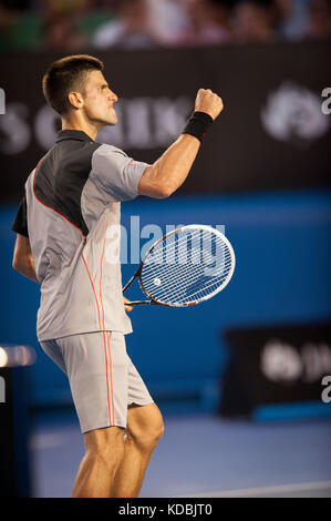 Novak Djokovic (SRB) ging gegen unseeded Lucas lacko (Svk) in einem Spiel der 2014 Australian Open in Melbourne Djokovic besiegt Lacko 6-3 Stockfoto