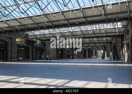 Westside Vordach von Midland Güterschuppen, King's Cross, London, UK Stockfoto