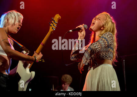 Benicassim, Spanien - Jun 13: Traum Frau (Mädchen Musik Band) führen Sie im Konzert an fib Festival am 13. Juli 2017 in Benicassim, Spanien. Stockfoto