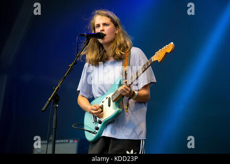 Huesca, Spanien - 15.JULI: Marika Hackman (Folk Rock Band) führen Sie im Konzert an FIB Festival am 15. Juli 2017 in Benicassim, Spanien. Stockfoto