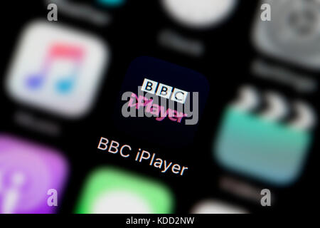 Eine Nahaufnahme des Logo für BBC iPlayer App Symbol, wie auf dem Bildschirm eines Smartphones (nur redaktionelle Nutzung) Stockfoto