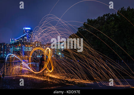 Stahl Wolle spinnen Stockfoto