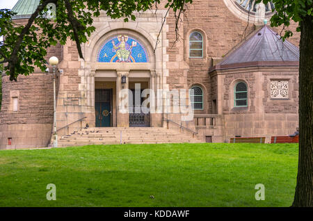 Hauptportal der Vasa Kirche (Vasakyrkan) in Göteborg, Bohuslan, Schweden. Stockfoto