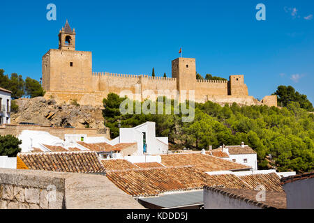 Panoramablick. Maurische Burg Alcazaba, Antequera. Provinz Málaga, Andalusien. Südspanien, Europa Stockfoto
