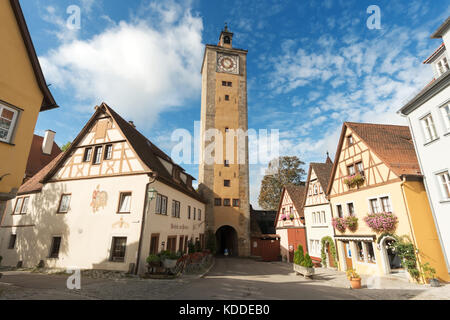 Die Burg Turm und Tor von Herrngasse, Rothenburg o.d. Tauber, Bayern, Deutschland, Europa Stockfoto