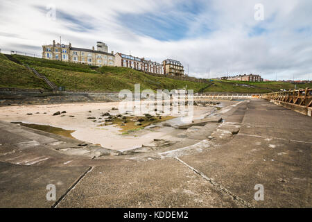 Tagsüber lange Exposition von tynemouth Außenpool in North Tyneside unter Renovierung Stockfoto