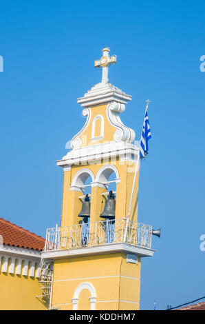 Glockenturm der Kirche der Mutter Gottes Sissiotissa der Griechisch-orthodoxen Kirche, Argostoli, Kefalonia, Kefalonia, Ionische Inseln, Griechenland Stockfoto