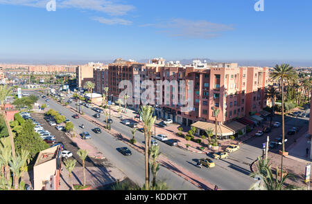 Marrakesch. Marokko - Dezember 20, 2017: Blick auf Marrakesch Stadt vom Dach Haus Stockfoto