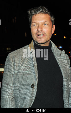 München, Deutschland. Oktober 2017. Der Schauspieler Hardy Krueger jun. Lächeln während der Eröffnung des Roomers Hotel in München, Deutschland, 12. Oktober 2017. Ursula Düren/dpa/Alamy Live News Stockfoto