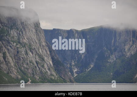 Western Brook Pond, ein Süßwasser-Eiszeitlichen Fjord im Gros Morne National Park, an der Westküste von Neufundland, Kanada Stockfoto