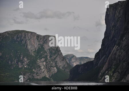 Western Brook Pond, ein Süßwasser-Eiszeitlichen Fjord im Gros Morne National Park, an der Westküste von Neufundland, Kanada Stockfoto