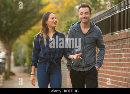 Joe McFadden und Katya Jones in einem Studio in London während der Proben für BBC's Strictly Come Dancing. Stockfoto