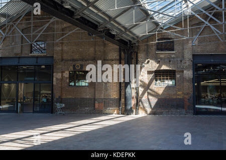 Westside Vordach von Midland Güterschuppen, King's Cross, London, UK Stockfoto