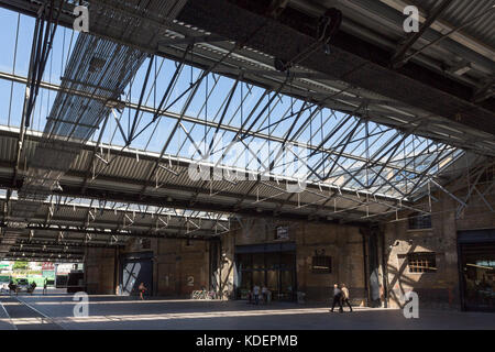 Westside Vordach von Midland Güterschuppen, King's Cross, London, UK Stockfoto