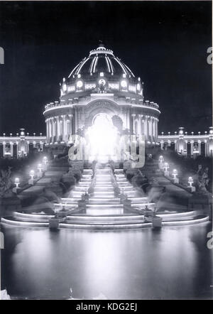 Bei Nacht Festival Hall und der Zentralen Kaskaden auf der World's Fair 1904 Stockfoto