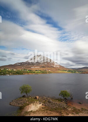 Mount Errigal über dunlewey Lough Letterkenny County Donegal Irland Stockfoto