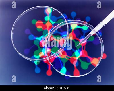Fotogramm Stil Foto in mehrere Aufnahmen eines molekularen Modell, Pipettieren und Petrischalen der reinen Forschung zu veranschaulichen. Stockfoto