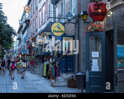 Rue du Vieux Quebec Petit-Champlain, Senken, Altstadt, Quebec City, Kanada. Stockfoto