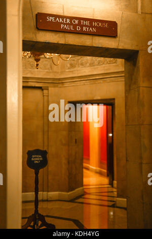 Innerhalb der USA Capitol Gebäude, der Eingang in Richtung der Privaten Büro der Sprecher des Hauses, Senator Paul D. Ryan, Washington, DC, USA Stockfoto