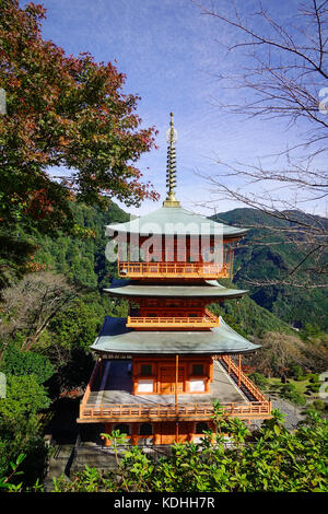 Seigantoji Heiligtum in Wakayama, Japan. seigantoji Tempel ist in der nachi katsuura Stadt der Präfektur Wakayama befindet. Stockfoto