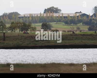 Sheerness, Kent, Großbritannien. 14 Okt, 2017. UK Wetter: ein sonniger und warmer Tag in Sheerness. Credit: James Bell/Alamy leben Nachrichten Stockfoto