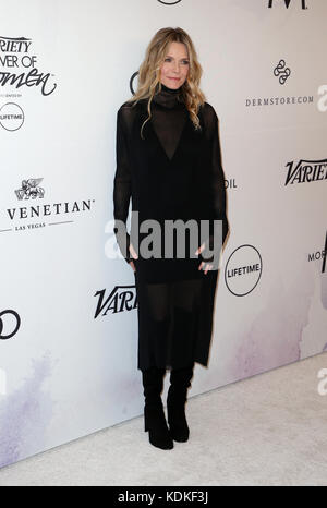 Beverly Hills, Ca. Okt. 2017. Michelle Pfeiffer, at Variety's Power of Women: Los Angeles präsentiert von Lifetime im Beverly Wilshire Hotel in Beverly Hills, Kalifornien 13. Oktober 2017. Kredit: Faye Sadou/Media Punch/Alamy Live News Stockfoto