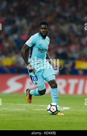 Madrid, Spanien. 14. Oktober, 2017. Samuel Umtiti (23) Spieler des FC Barcelona. La Liga zwischen Atletico de Madrid vs FC Barcelona am Wanda Metropolitano Stadion in Madrid, Spanien, 14. Oktober 2017. Credit: Gtres Información más Comuniación auf Linie, S.L./Alamy leben Nachrichten Stockfoto