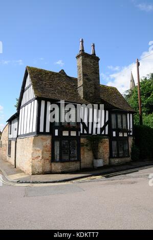 St Marys Cottage, Ely, Cambridgeshire, ist ein Fachwerkhaus aus dem 16. Jahrhundert mit späteren Änderungen. Stockfoto