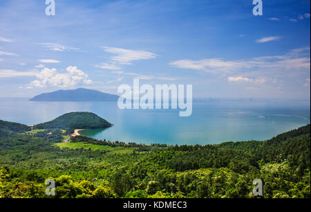 Nam chon Bucht - Hai Van Pass, Da Nang, Vietnam. nam chon Bucht am Fuße der Hai Van Pass, zwischen Nam o und Nase Isabelle Stockfoto