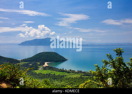 Nam chon Bucht - Hai Van Pass, Da Nang, Vietnam. nam chon Bucht am Fuße der Hai Van Pass, zwischen Nam o und Nase Isabelle Stockfoto