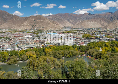 Blick nach Norden vom Potala-Palast, Lhasa, Tibet, China Stockfoto