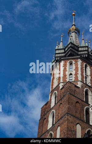 Kirche Unserer Lieben Frau in den Himmel, auch "St. Maria Kirche bekannt, in der Marktplatz in Krakau, Polen Stockfoto