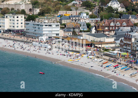 Luftaufnahme Strand und die Promenade von Rouen in der Normandie, Frankreich Stockfoto